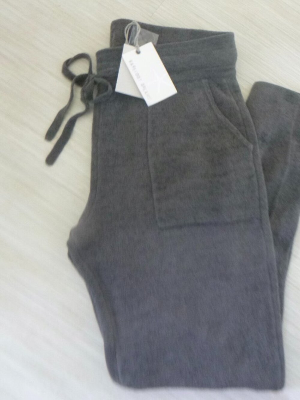 BAREFOOT DREAMS JOGGER PANT CARBON GRAY SIZE SMALL NWT